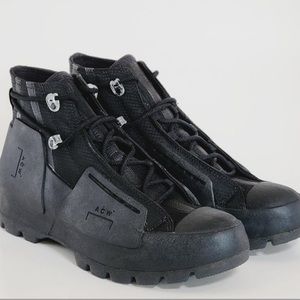 Converse Chuck Taylor All Star Lugged Hi
A-COLD-WALL Black